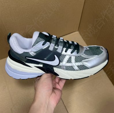 View 6 - Grey / Green