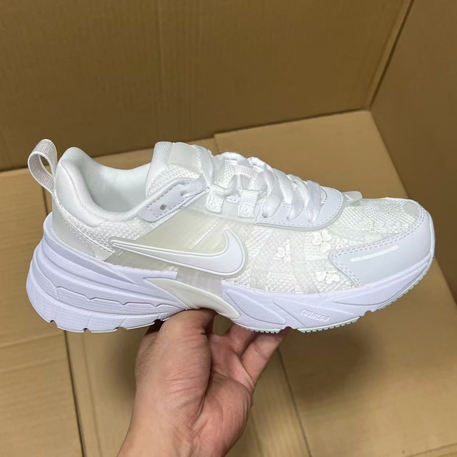 View 2 - White