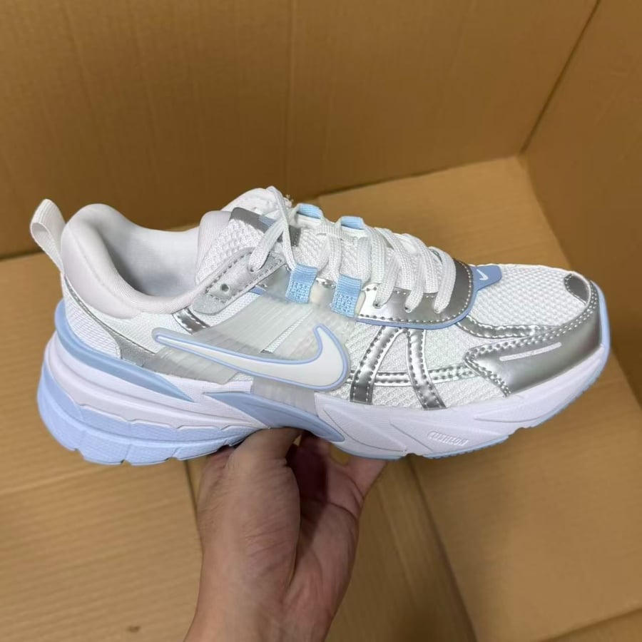 View 2 - Grey / Blue