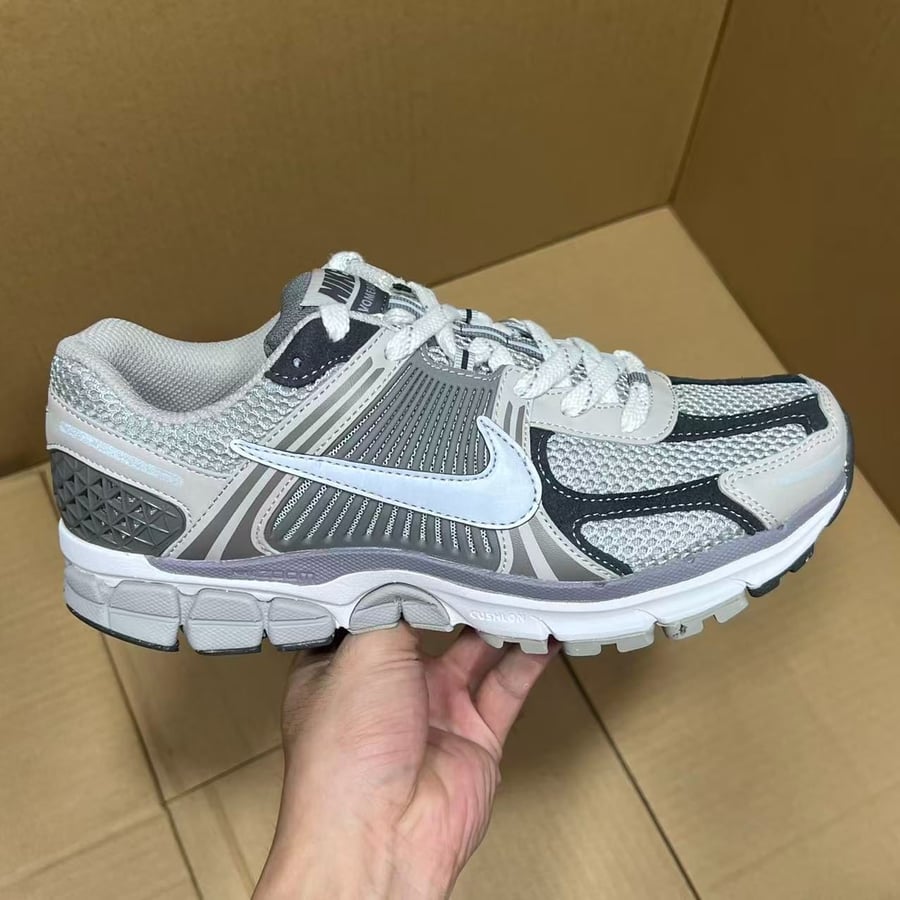 View 4 - Grey