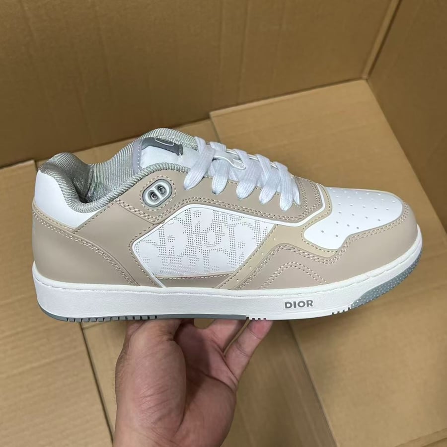 View 3 - White / Brown