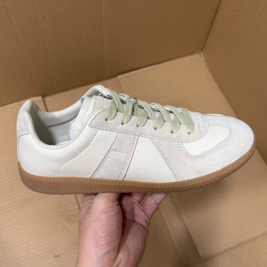 View 2 - Brown / Beige