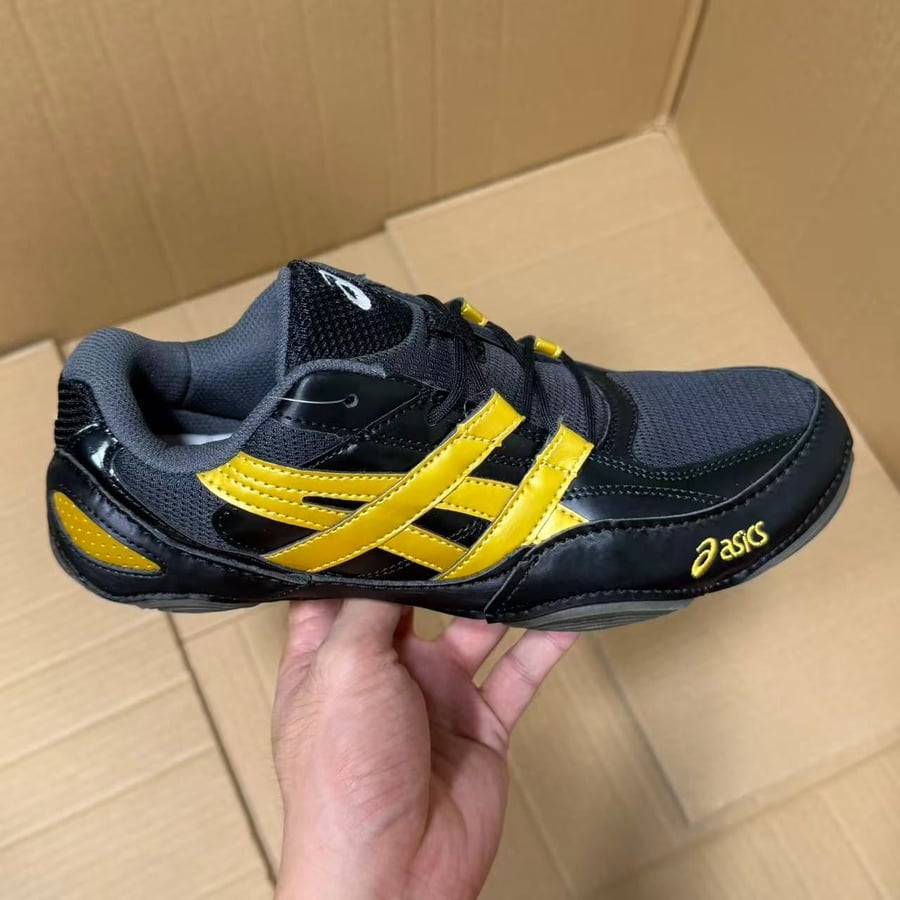View 8 - Black / Yellow
