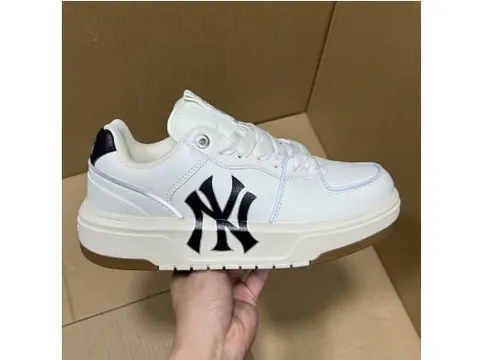 Running Shoes Batch Style & Price Collection