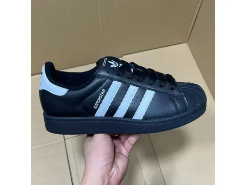 Sneakers Factory Batch Superstar Series