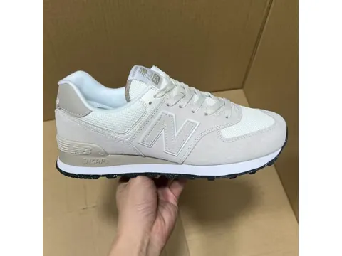Running Shoes Batch Style & Price Collection