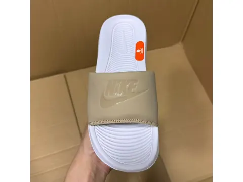 Slides & Sandals Batch Nike Slides Series