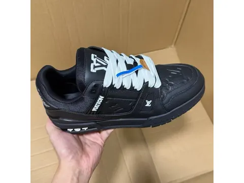Designer Sneakers Value Batch LV Skate Shoes
