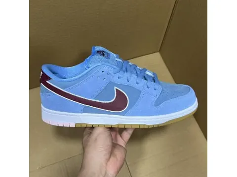 Sneakers N Batch Dunk Series