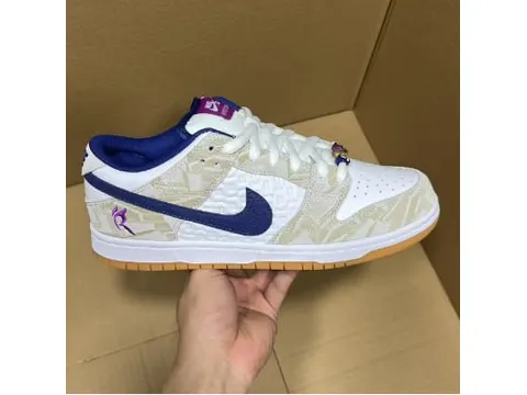 Sneakers N Batch Dunk Series