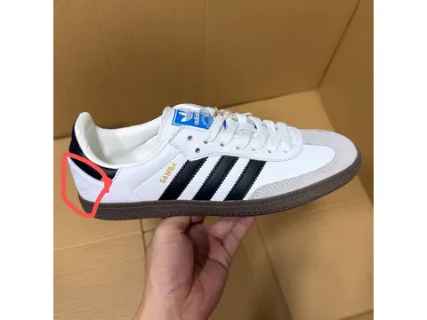 Sneakers N Batch German Trainer Series