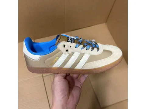 Sneakers N Batch German Trainer Series
