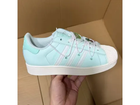 Sneakers T1 Batch Superstar Series
