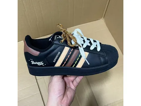 Sneakers T1 Batch Superstar Series